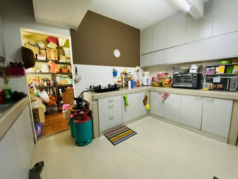 Rumah Teres 2-Tingkat untuk Dijual di Taman Permata (Ulu Kelang) - Izzah Alias - Kitchen - PropertyGuru.com.my