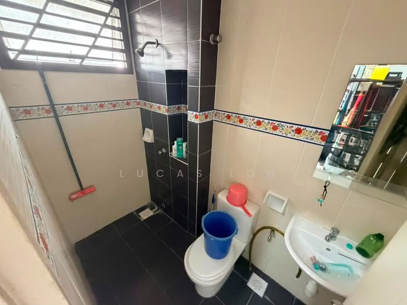 2-storey Terraced House for Sale in Bandar Seri Coalfields (Sungai Buloh) - Lucas Loh - Bathroom - PropertyGuru.com.my