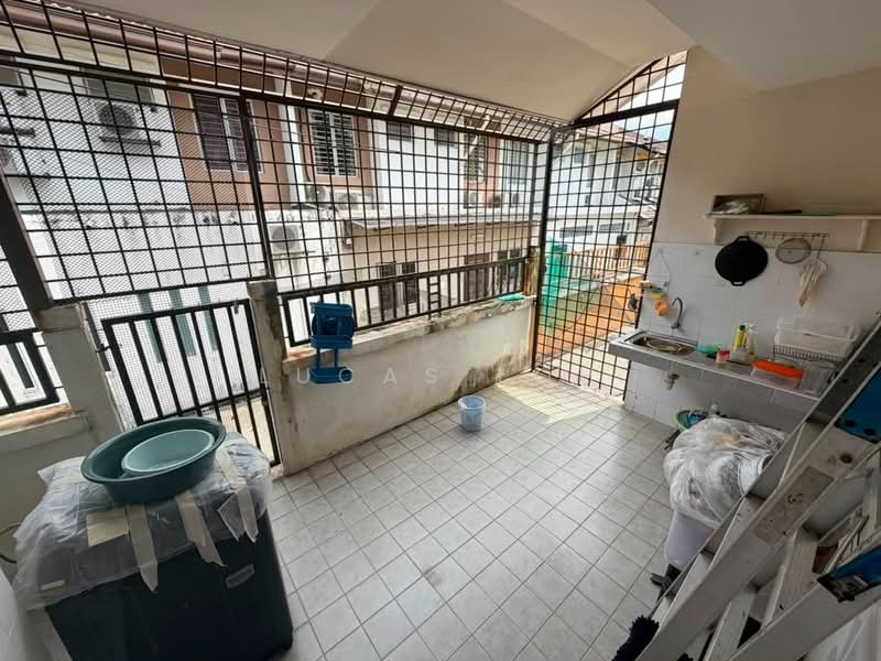 2-storey Terraced House for Sale in Bandar Seri Coalfields (Sungai Buloh) - Lucas Loh - Balcony - PropertyGuru.com.my
