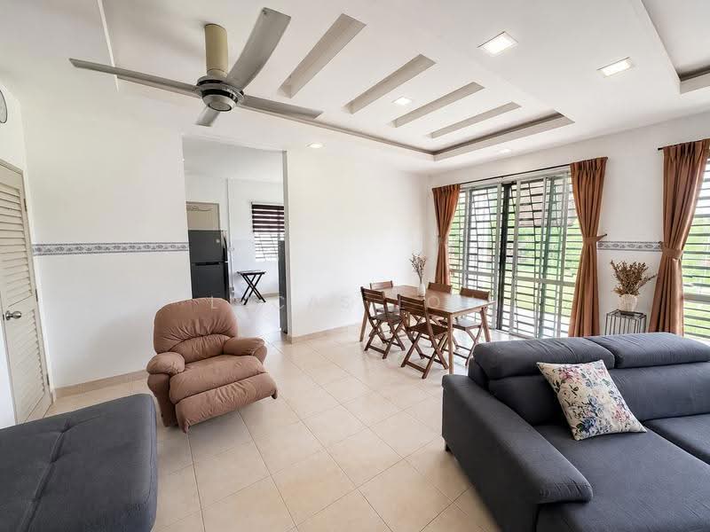2-storey Terraced House for Sale in Bandar Seri Coalfields (Sungai Buloh) - Lucas Loh - Living Room - PropertyGuru.com.my