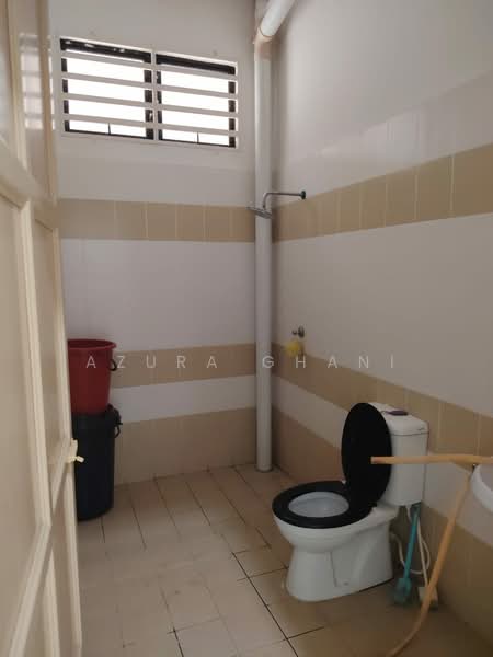 Semi-Detached House for Sale in Sungai Petani (Kedah) - Azura Ghani - Bathroom - PropertyGuru.com.my