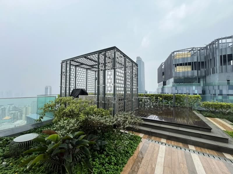 Kediaman Servis untuk Dijual di Star Residences One - David Lai - Exterior - PropertyGuru.com.my