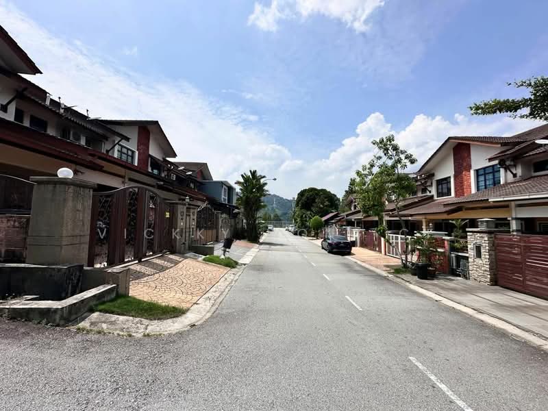Rumah Teres 2-Tingkat untuk Dijual di Taman Segar Perdana (Cheras) - Vickky Wong CF - Exterior - PropertyGuru.com.my