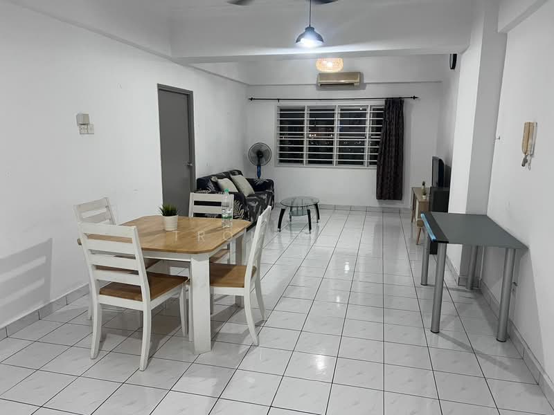 Kondominium untuk Dijual di Endah Ria - Tron Wan - Living Room - PropertyGuru.com.my