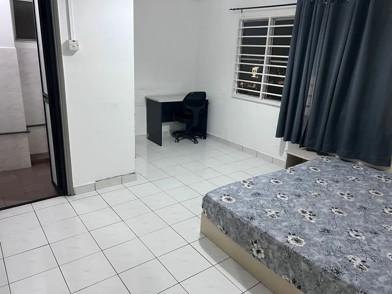 Kondominium untuk Dijual di Endah Ria - Tron Wan - Bedroom - PropertyGuru.com.my