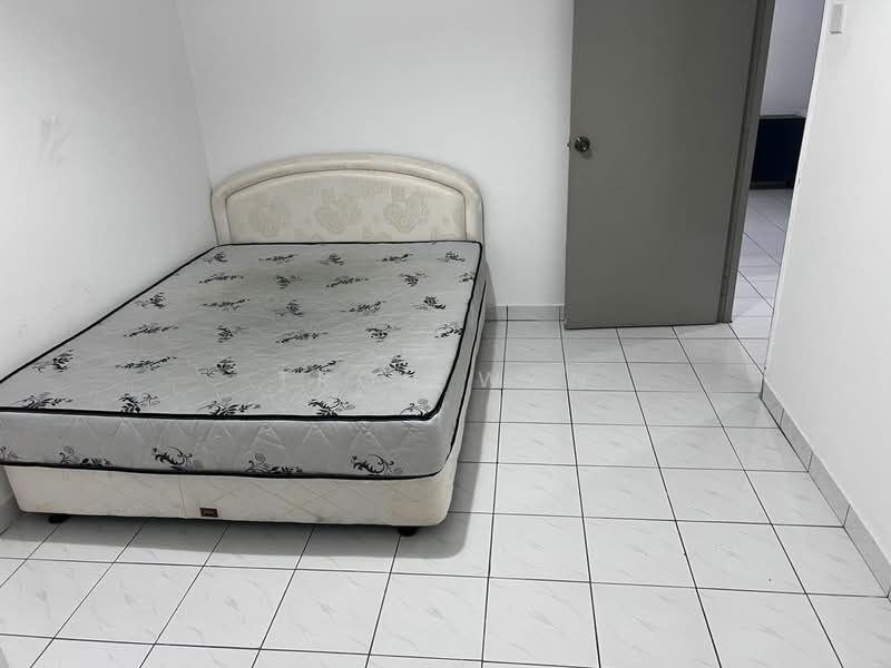 Kondominium untuk Dijual di Endah Ria - Tron Wan - Bedroom - PropertyGuru.com.my