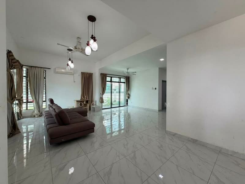 Rumah Kluster untuk Dijual di Taman Nusa Bestari (Iskandar Puteri (Nusajaya)) - Rocker Lim - Living Room - PropertyGuru.com.my
