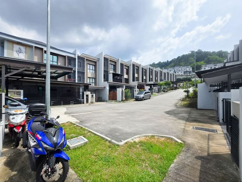 3-storey Terraced House for Sale in Gombak (Selangor) - Firdaus Husin - Exterior - PropertyGuru.com.my