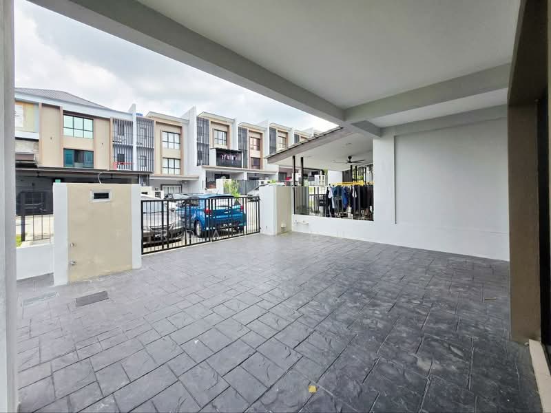 3-storey Terraced House for Sale in Gombak (Selangor) - Firdaus Husin - Exterior - PropertyGuru.com.my
