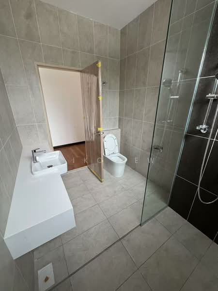 Rumah Teres 2-Tingkat untuk Dijual di Bandar Kinrara Seksyen 8 (Bandar Kinrara) - Miko Lew - Bathroom - PropertyGuru.com.my