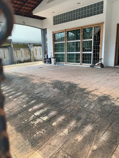 Semi-Detached House for Sale in Taman Universiti Indah (Seri Kembangan) - Brandon Yee - Exterior - PropertyGuru.com.my