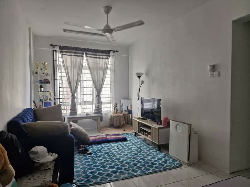 Apartment for Sale at Pangsapuri Pulai Mutiara - YC Fung - Living Room - PropertyGuru.com.my