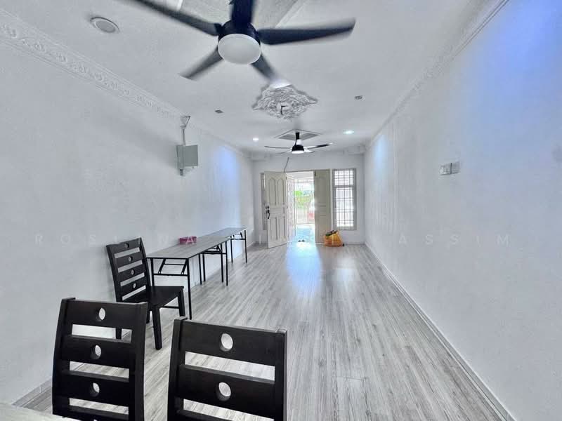 Rumah Teres 1-Tingkat untuk Dijual di Taman Daya (Johor Bahru) - Roslina Binti Kassim - Interior - PropertyGuru.com.my