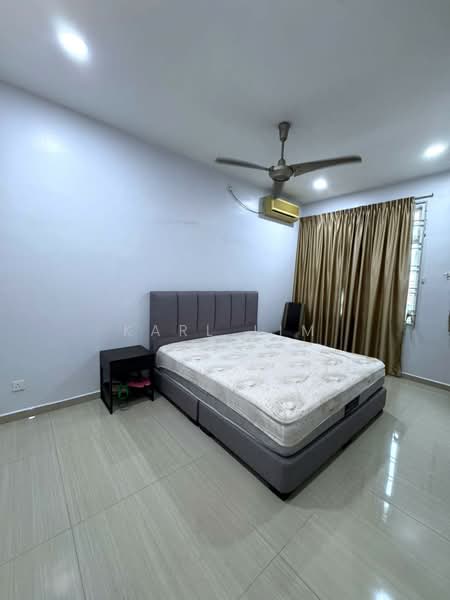 2-storey Terraced House for Sale in Taman Gaya (Ulu Tiram) - Karl Lim - Bedroom - PropertyGuru.com.my