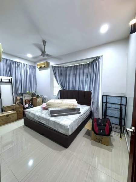 2-storey Terraced House for Sale in Taman Gaya (Ulu Tiram) - Karl Lim - Bedroom - PropertyGuru.com.my