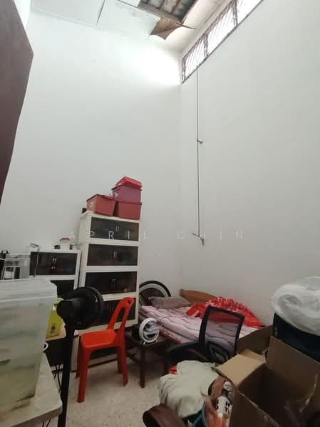 1-storey Terraced House for Sale in Taman Perling (Perling) - April Chin - Bedroom - PropertyGuru.com.my