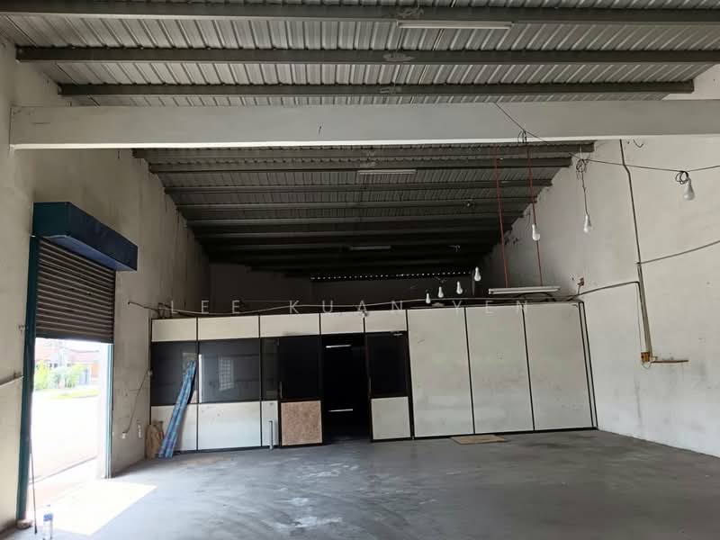 Shop for Rent in Taman Lobak (Kulim) - Lee Kuan Yen - Interior - PropertyGuru.com.my