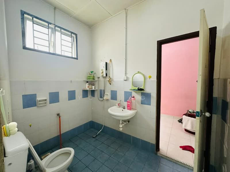 Rumah Teres 2-Tingkat untuk Dijual di Taman Nusa Bestari (Iskandar Puteri (Nusajaya)) - YC Fung - Bathroom - PropertyGuru.com.my