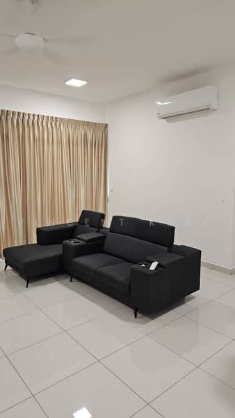 Kondominium untuk Disewa di Ferringhi Residence 2 - Vincent Koay - Living Room - PropertyGuru.com.my