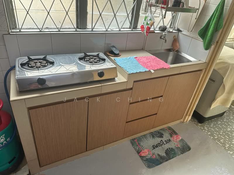 Flat for Rent at Flat Taman Ungku Tun Aminah - Jack Ching - Kitchen - PropertyGuru.com.my