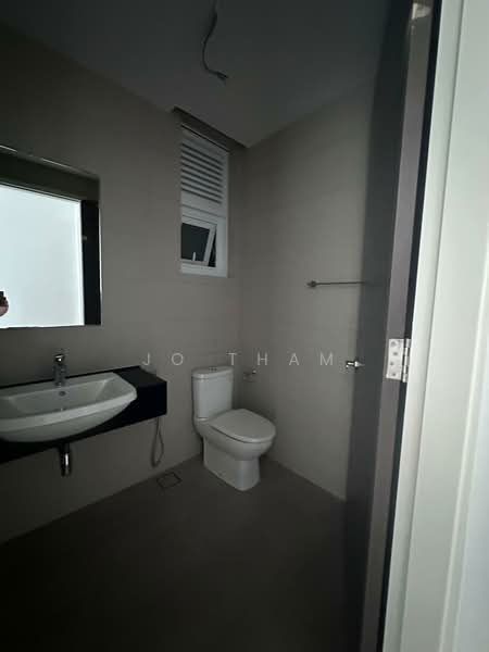 Kediaman Servis untuk Dijual di Met 1 Residences - Jo Tham - PropertyGuru.com.my