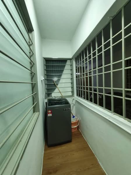 Pangsapuri untuk Disewa di Jelutong Park - Lynda Chan - Balcony - PropertyGuru.com.my