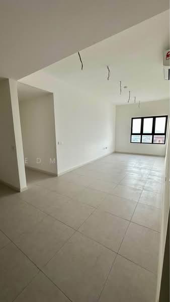 Kediaman Servis untuk Dijual di Teja @ Subang Jaya City Centre (SJCC) - Edmund Lee - Living Room - PropertyGuru.com.my