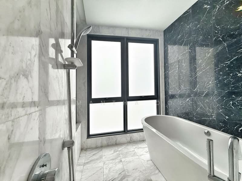 Kediaman Servis untuk Dijual di Imperia - Samantha Ooi - Bathroom - PropertyGuru.com.my