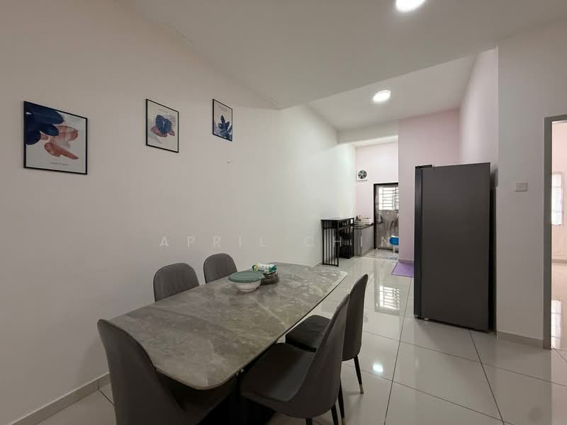 Rumah Teres untuk Dijual di Johor Bahru (Johor) - April Chin - Dining Room - PropertyGuru.com.my