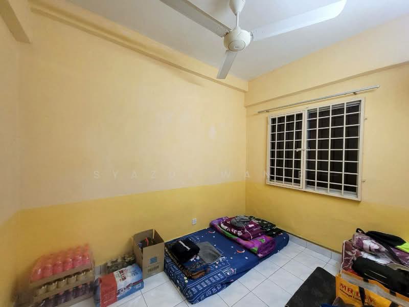 Apartment for Sale at Anggerik Villa 2 - Syazue Wanie - Bedroom - PropertyGuru.com.my