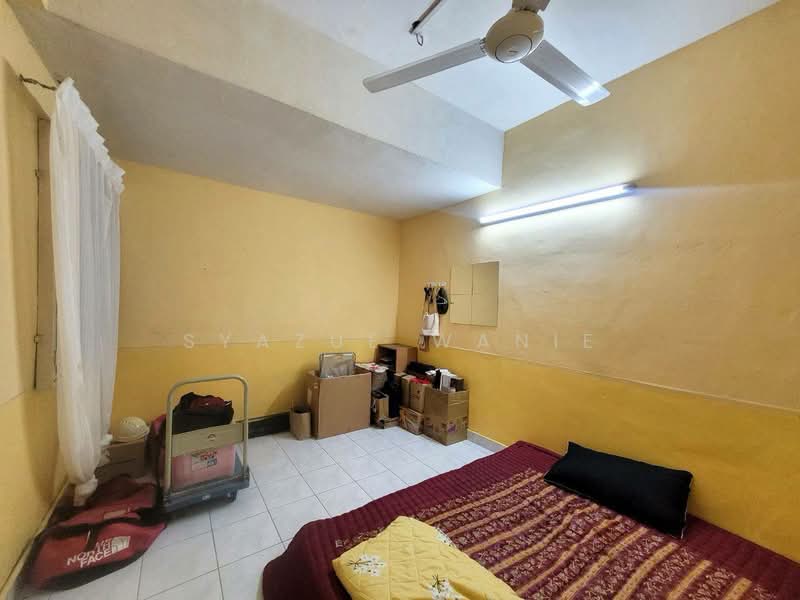 Apartment for Sale at Anggerik Villa 2 - Syazue Wanie - Bedroom - PropertyGuru.com.my