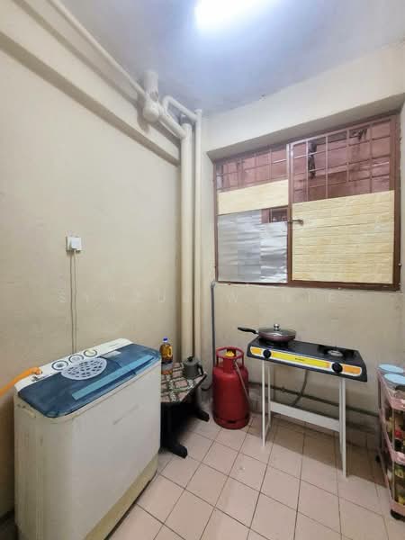 Apartment for Sale at Anggerik Villa 2 - Syazue Wanie - Kitchen - PropertyGuru.com.my