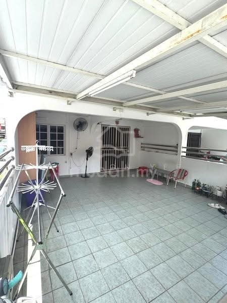 2-storey Terraced House for Sale in Taman Universiti Indah (Seri Kembangan) - Brandon Yee - Exterior - PropertyGuru.com.my