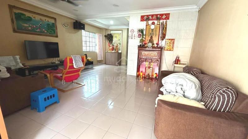 2-storey Terraced House for Sale in Taman Universiti Indah (Seri Kembangan) - Brandon Yee - Living Room - PropertyGuru.com.my