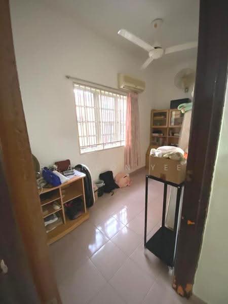 2-storey Terraced House for Sale in Taman Universiti Indah (Seri Kembangan) - Brandon Yee - Interior - PropertyGuru.com.my