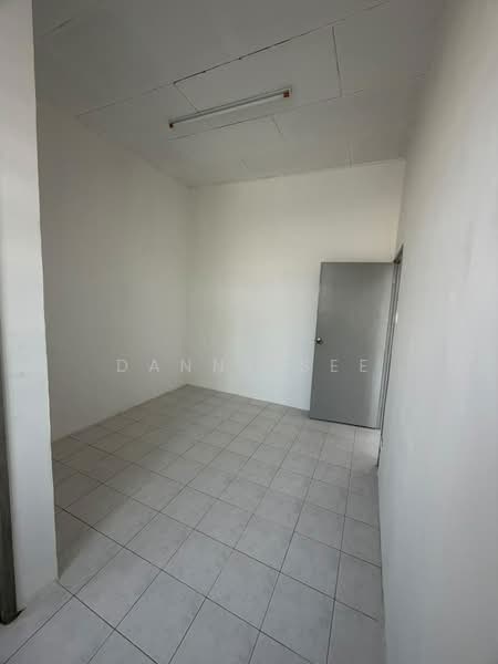 1-storey Terraced House for Sale in Bandar Putra (Kulai) - Danny See - Interior - PropertyGuru.com.my