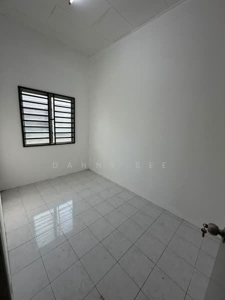 1-storey Terraced House for Sale in Bandar Putra (Kulai) - Danny See - Interior - PropertyGuru.com.my