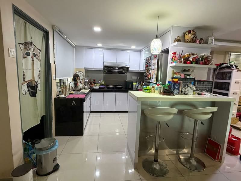 Kediaman Servis untuk Dijual di Main Place Residence - Aaden Lim - Kitchen - PropertyGuru.com.my