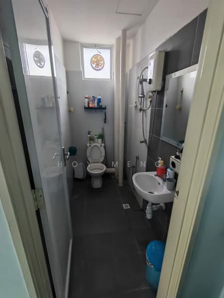 Pangsapuri untuk Dijual di The Rise Collection 2 - Hoy Meng - Bathroom - PropertyGuru.com.my