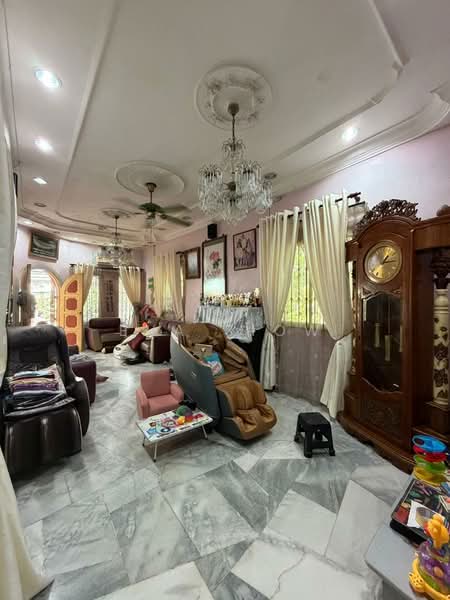 1-storey Terraced House for Sale in Skudai (Johor) - Eva Siow - Living Room - PropertyGuru.com.my