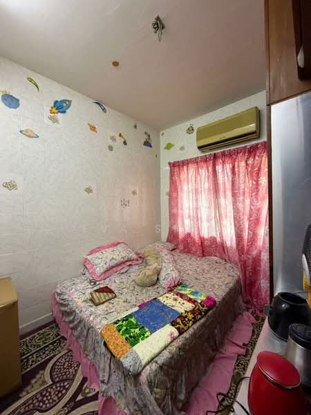 1-storey Terraced House for Sale in Skudai (Johor) - Eva Siow - Bedroom - PropertyGuru.com.my