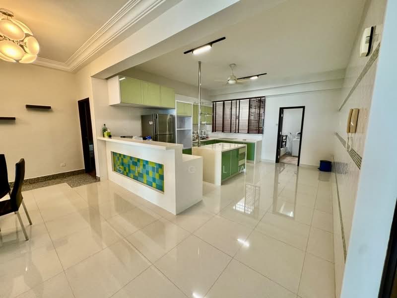 Condominium for Rent at Gurney Beach Resort - Shing Lam - PropertyGuru.com.my