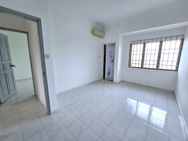 2-storey Terraced House for Sale in Taman Johor Jaya (Johor Bahru) - Karl Lim - Interior - PropertyGuru.com.my