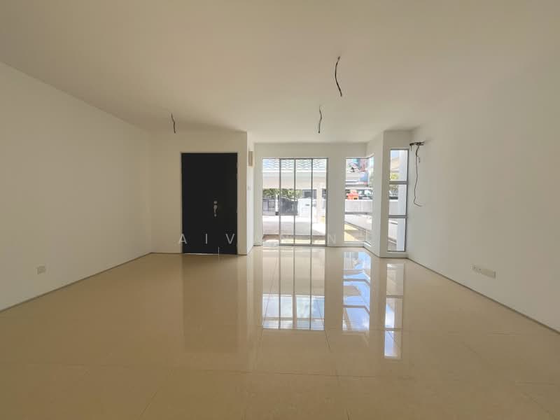 3-storey Terraced House for Sale in Taman Mesra Utama (Balakong) - Aivan Ng - Living Room - PropertyGuru.com.my
