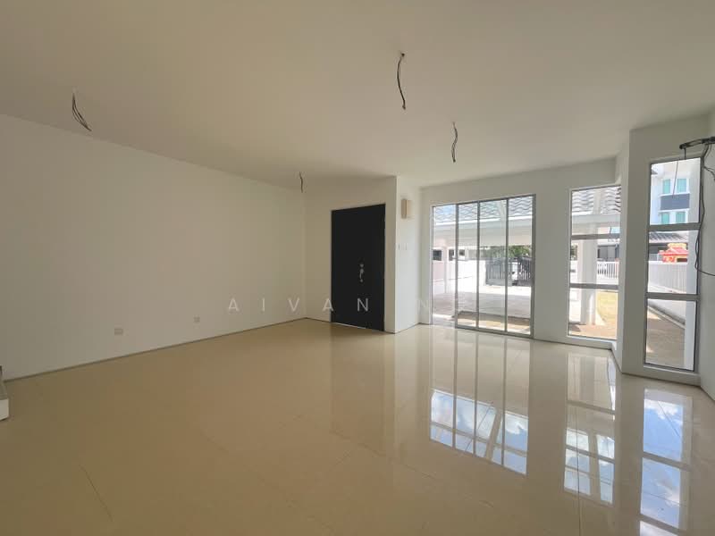3-storey Terraced House for Sale in Taman Mesra Utama (Balakong) - Aivan Ng - Living Room - PropertyGuru.com.my