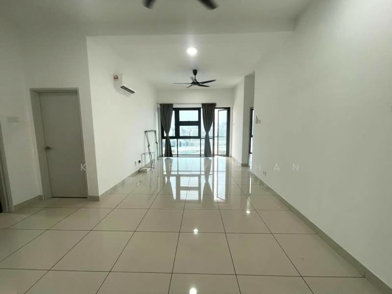 Kediaman Servis untuk Disewa di Pacific Star - Kimberly Chan - Living Room - PropertyGuru.com.my