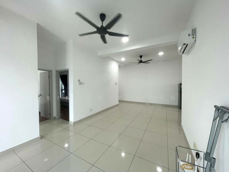 Kediaman Servis untuk Disewa di Pacific Star - Kimberly Chan - Living Room - PropertyGuru.com.my
