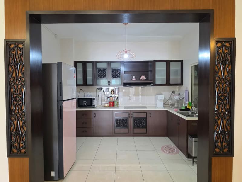 Kondominium untuk Dijual di Putra Marine Resort - Jerene Yeap - Kitchen - PropertyGuru.com.my