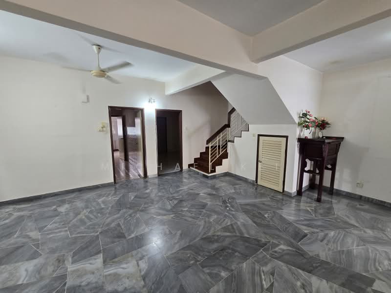 2-storey Terraced House for Sale in Bandar Utama 3 (Bandar Utama) - Michael Kei - Living Room - PropertyGuru.com.my