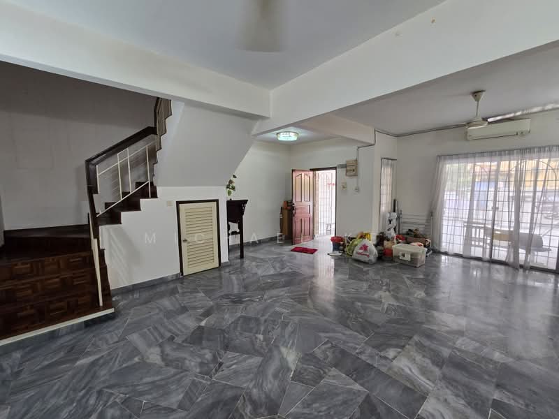 2-storey Terraced House for Sale in Bandar Utama 3 (Bandar Utama) - Michael Kei - Living Room - PropertyGuru.com.my